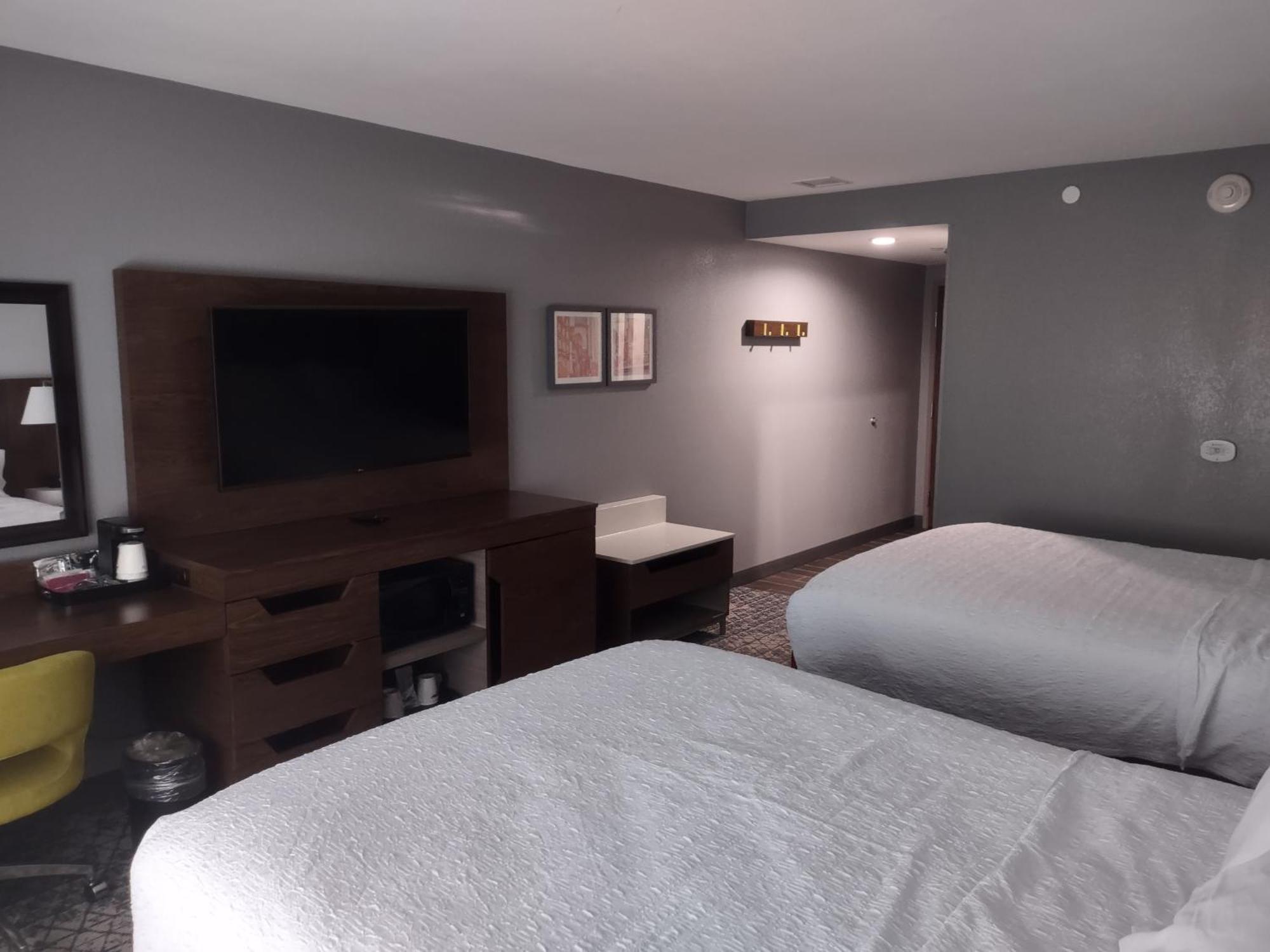Hampton Inn & Suites Pittsburgh New Stanton Pa Extérieur photo