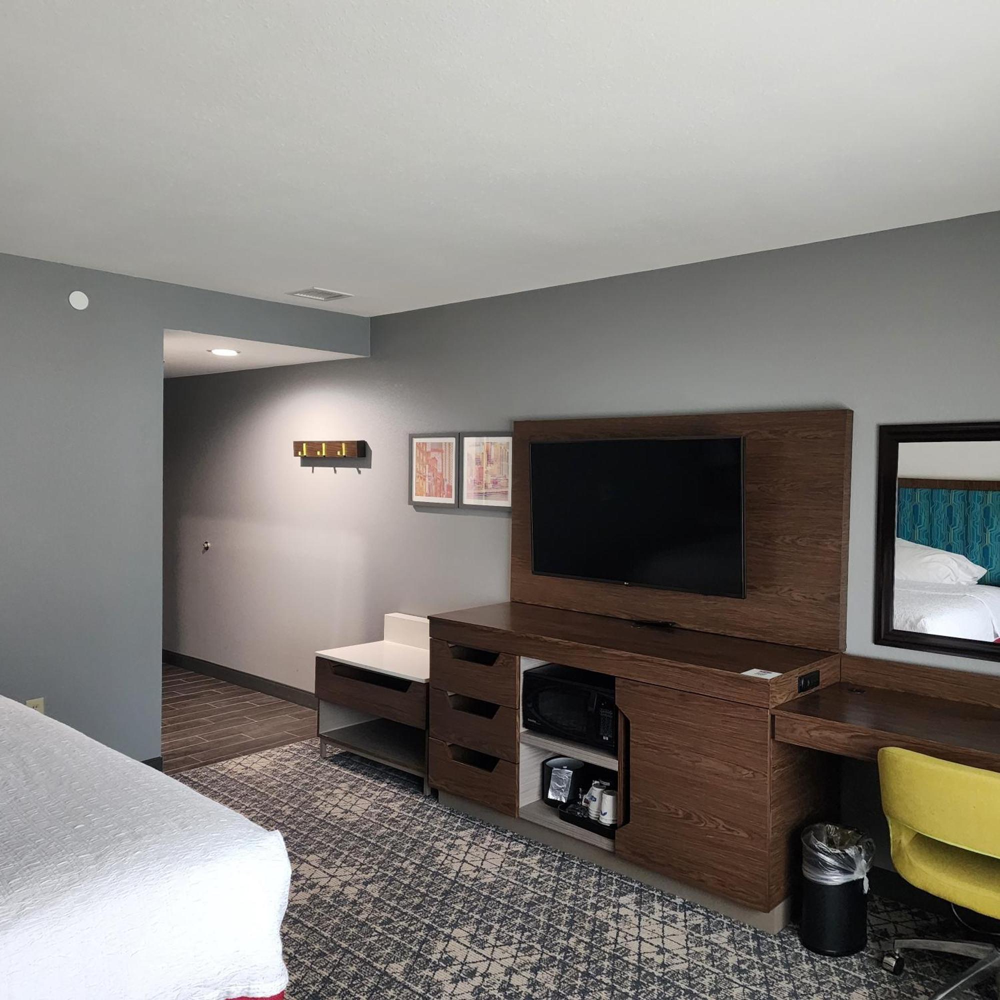 Hampton Inn & Suites Pittsburgh New Stanton Pa Extérieur photo